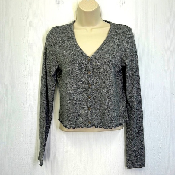 American Eagle - Gray And Black V Neck Button Down Long Sleeve Crop Top Small - Picture 1 of 9